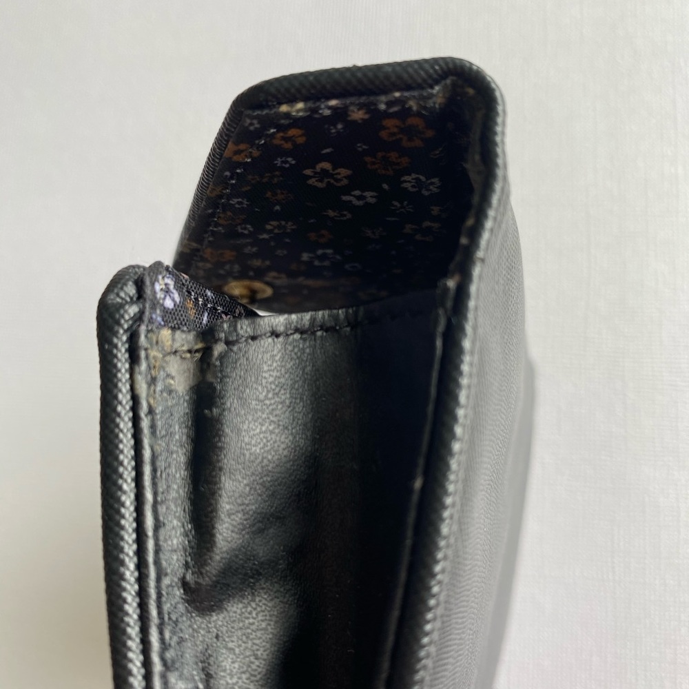 Small Black Wallet - Picture 4 of 4